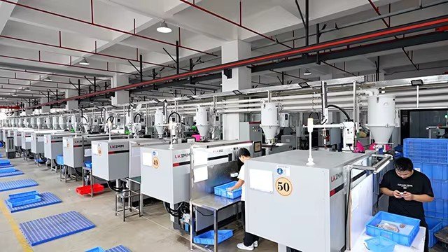 Makefigure injection molding workshop